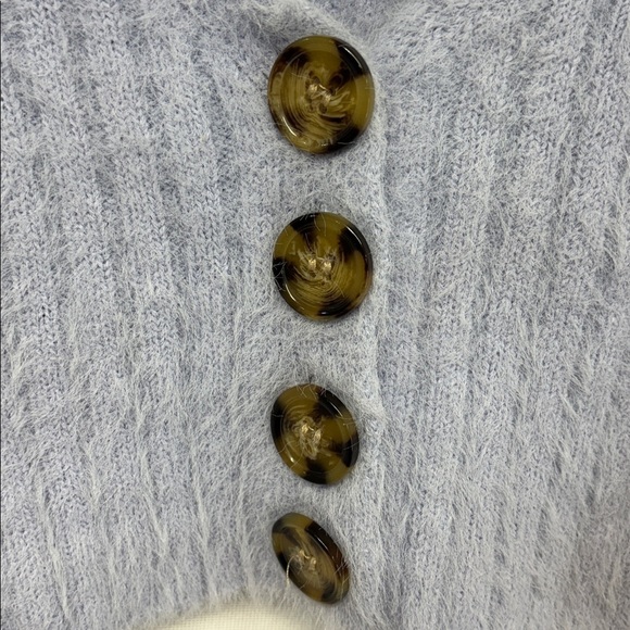 Urban Outfitters Rochelle lilac purple Fuzzy
Cropped deep V button up  Cardigan - Picture 4 of 9